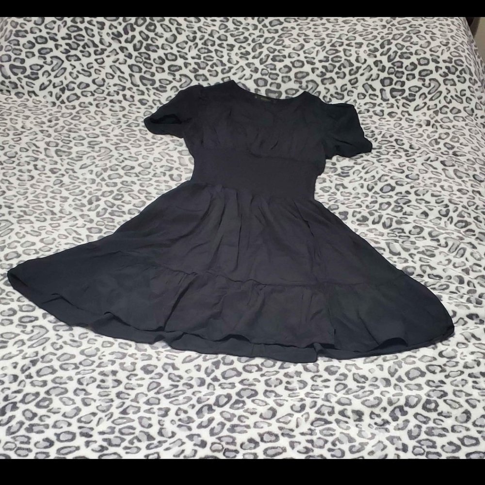 Puff Sleeve Dress New without tags Size Medium